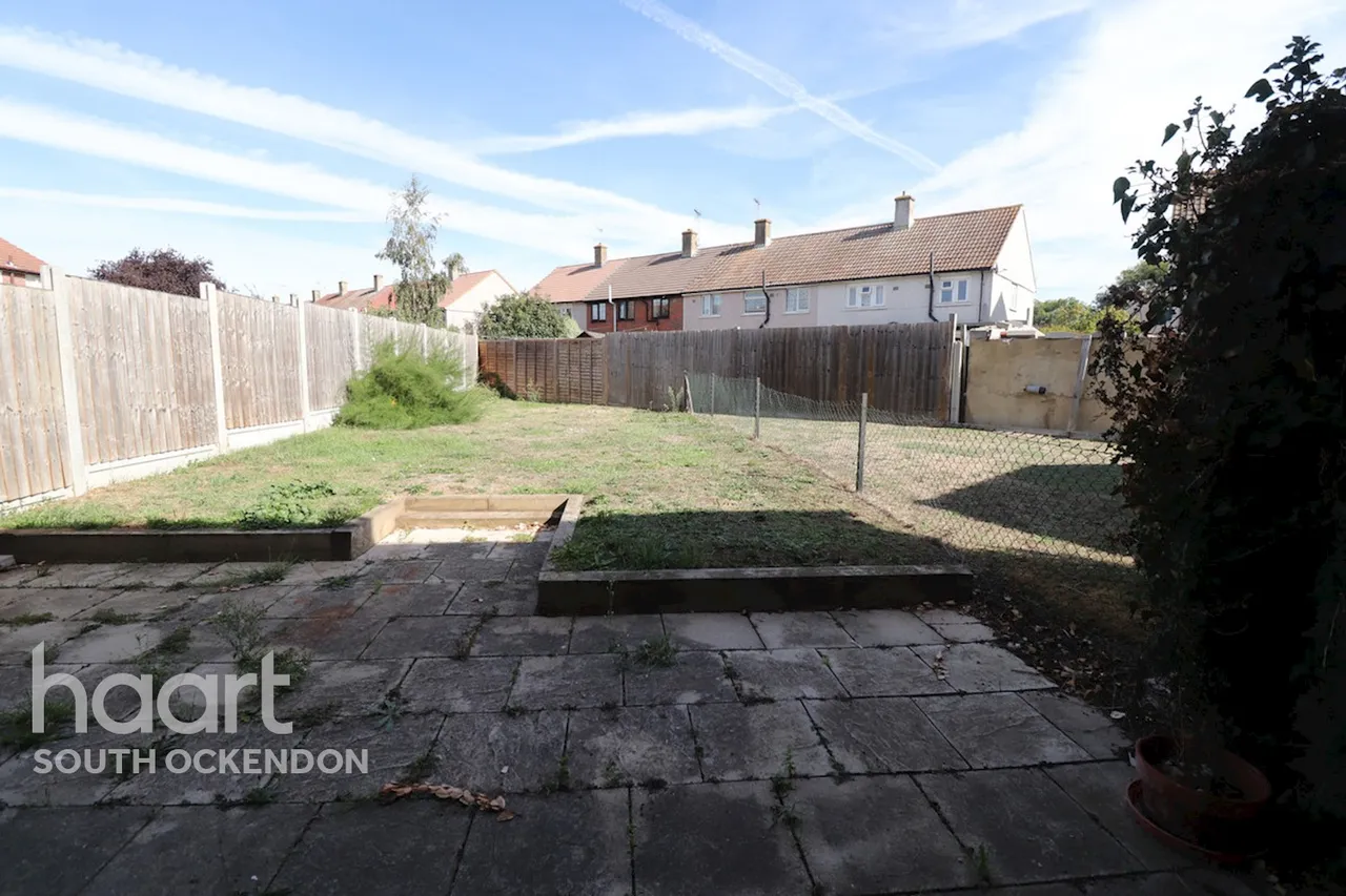 Elmdon Road, South Ockendon, RM15, photo 16
