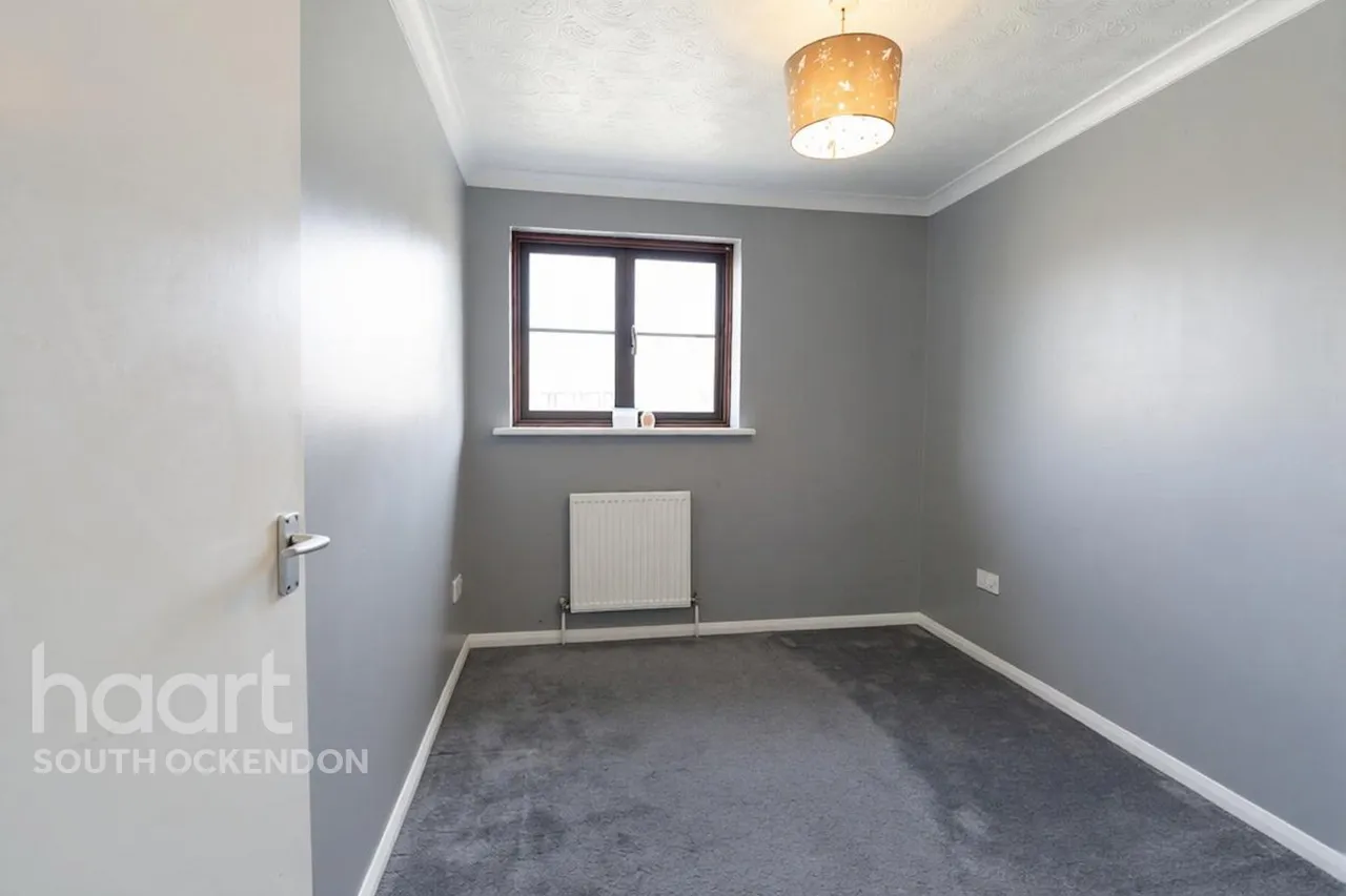 Elmdon Road, South Ockendon, RM15, photo 10