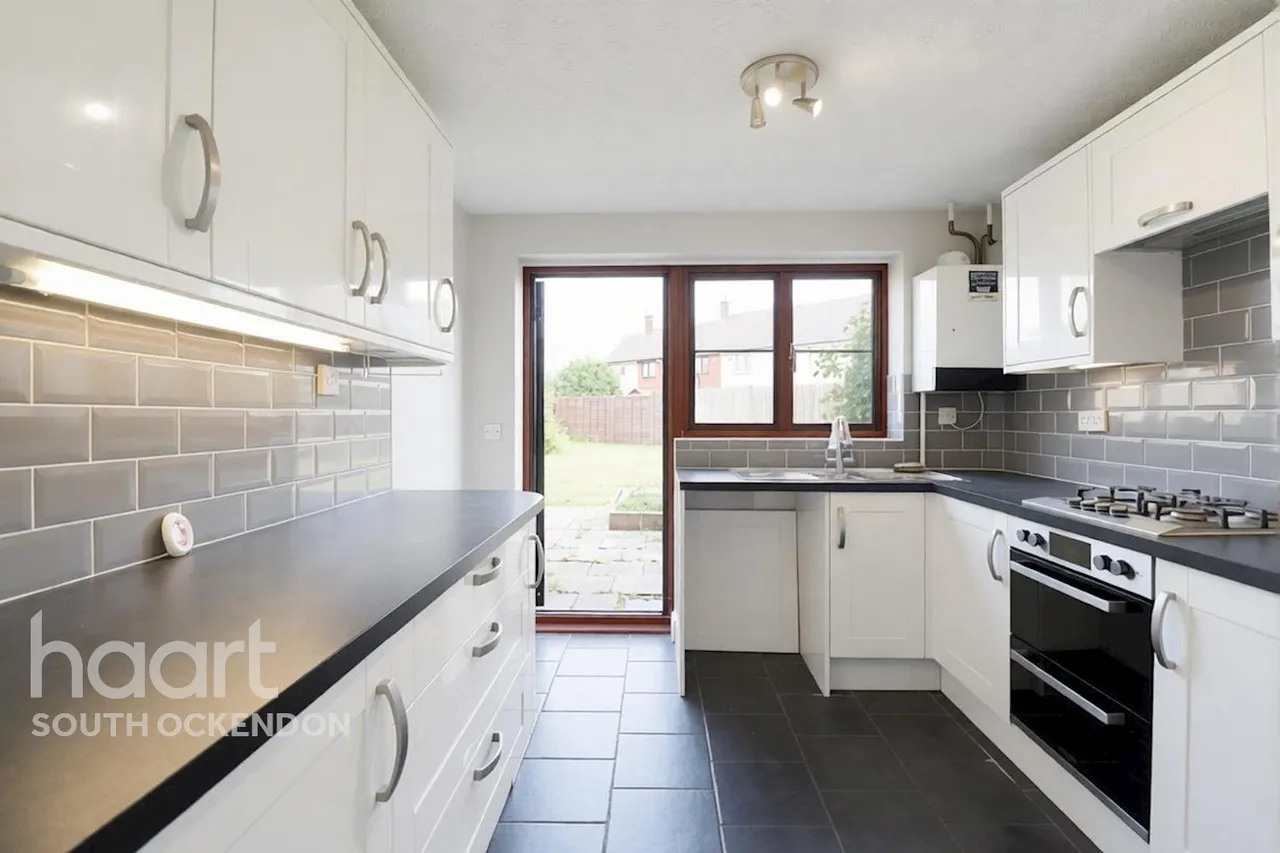 Elmdon Road, South Ockendon, RM15, photo 5