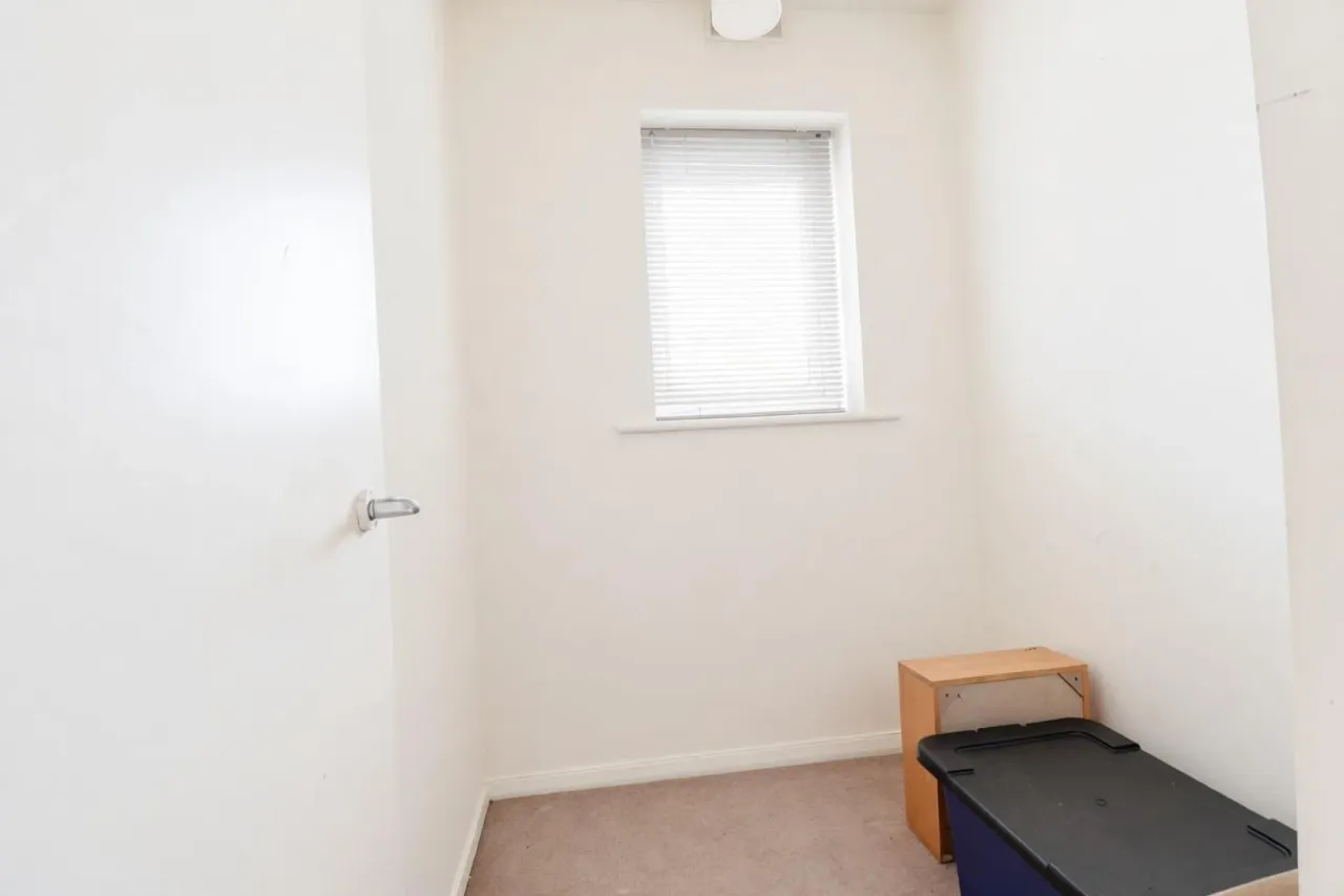 Harrowby Drive, Newcastle, photo 8