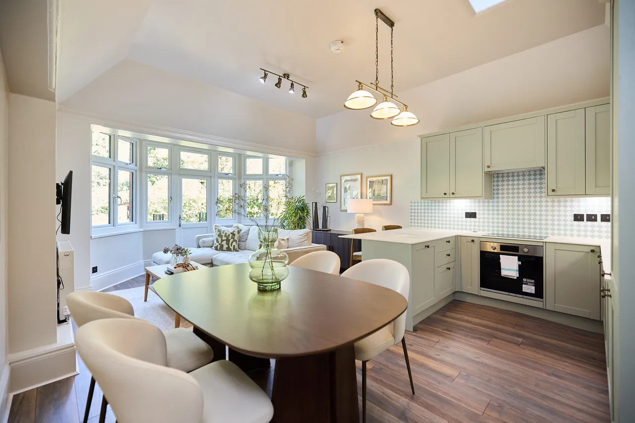 Woodchurch Road, London, NW6, photo 3