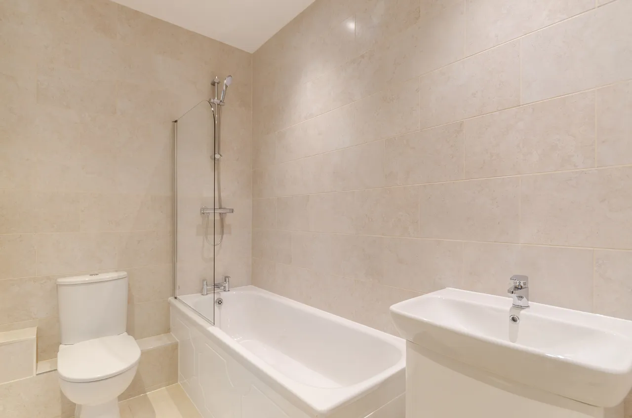 17 Kelso Court, 94 Anerley Park, London, photo 5