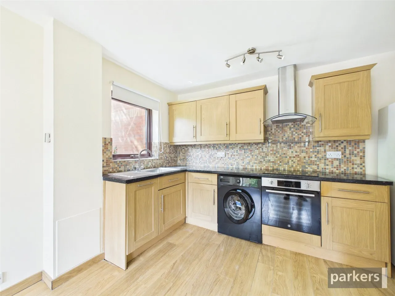 Broad Hinton, Twyford, RG10, photo 3
