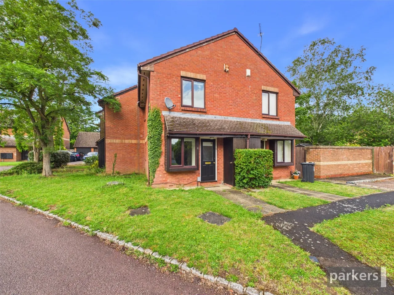 1 bed house for sale, Broad Hinton, Twyford, RG10