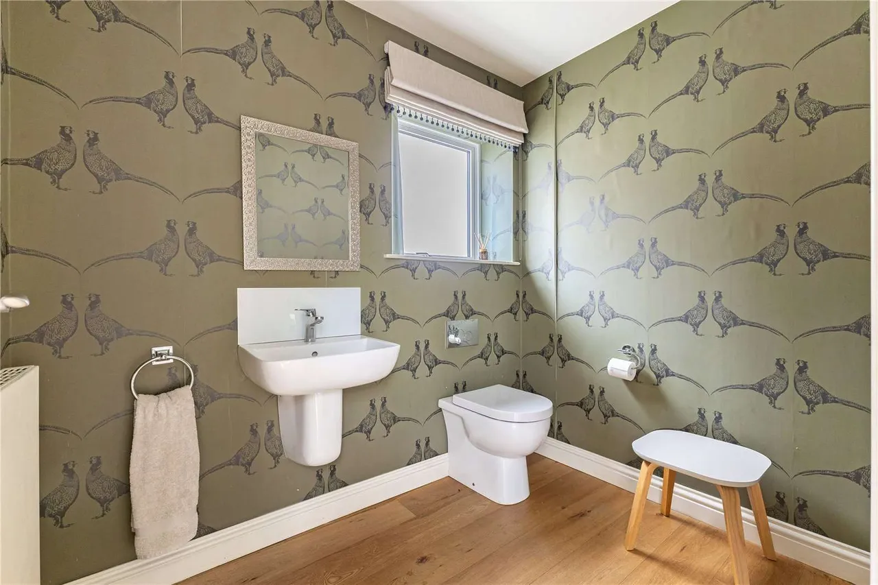 Nelson Close, Stockbridge, SO20, photo 8