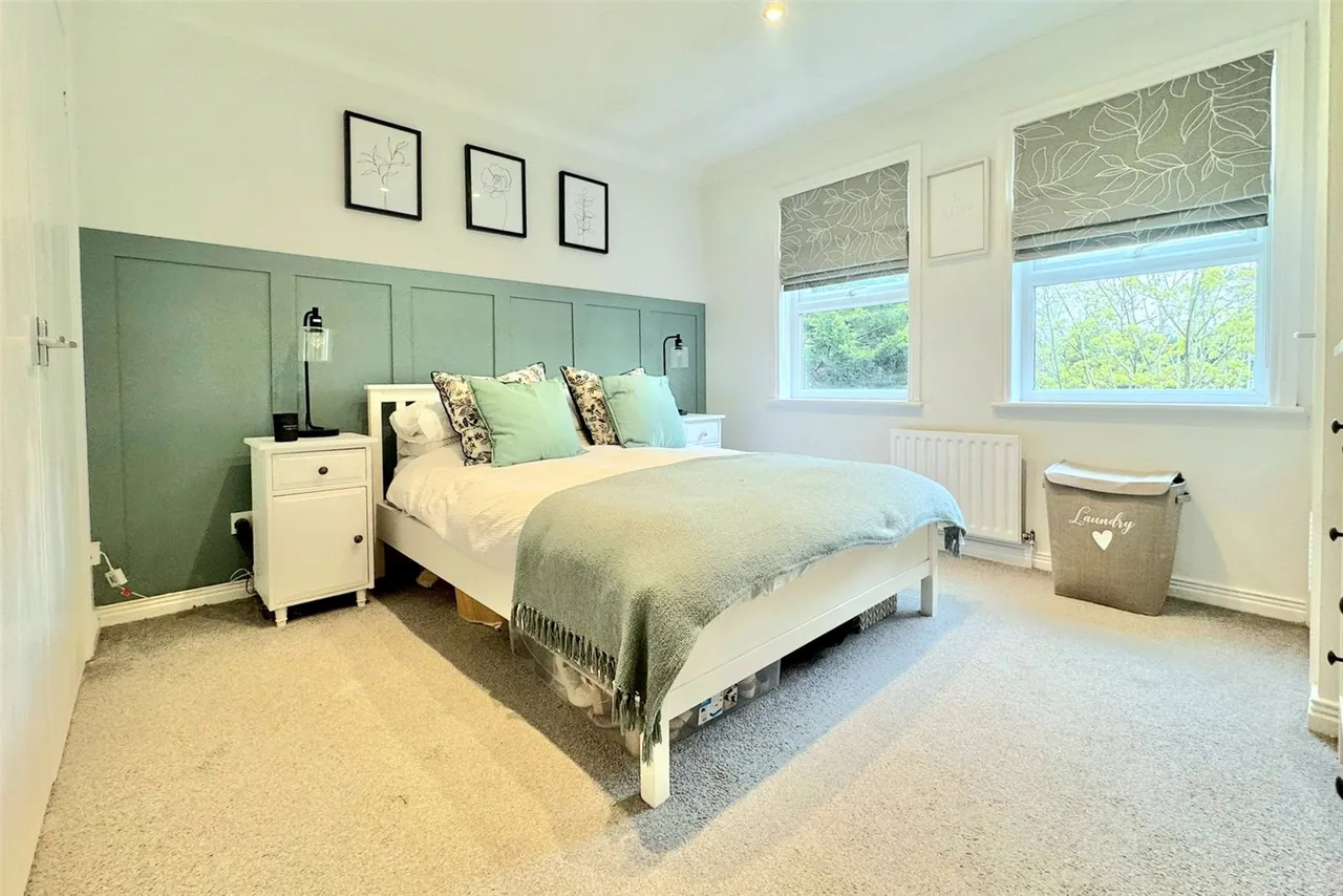 Pear Tree Court, The Maultway North, GU15, photo 4