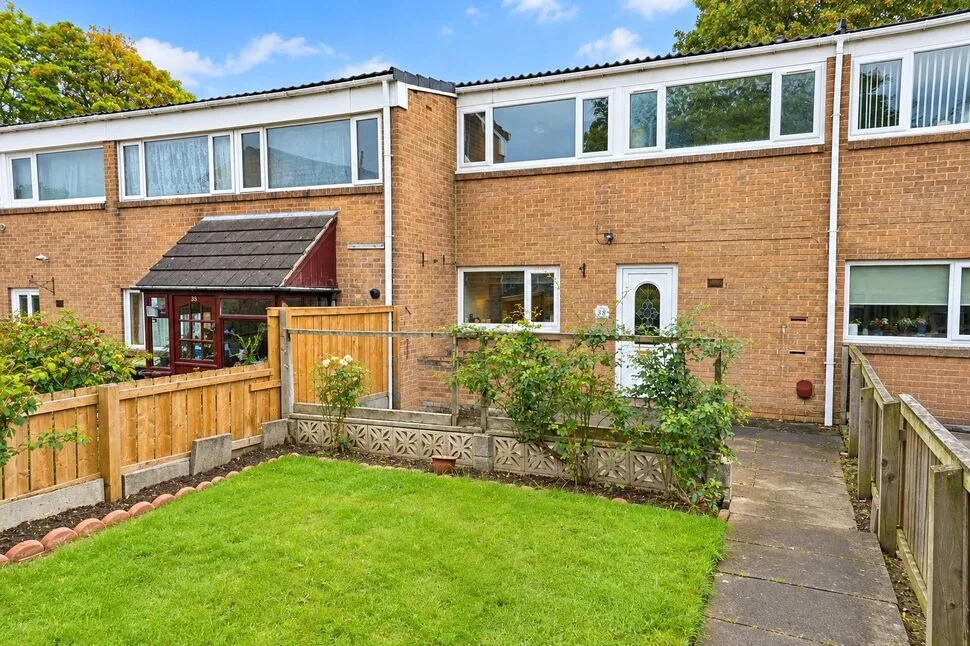 3 bed house for sale — Rowan Avenue, Harraton, Washington, NE38