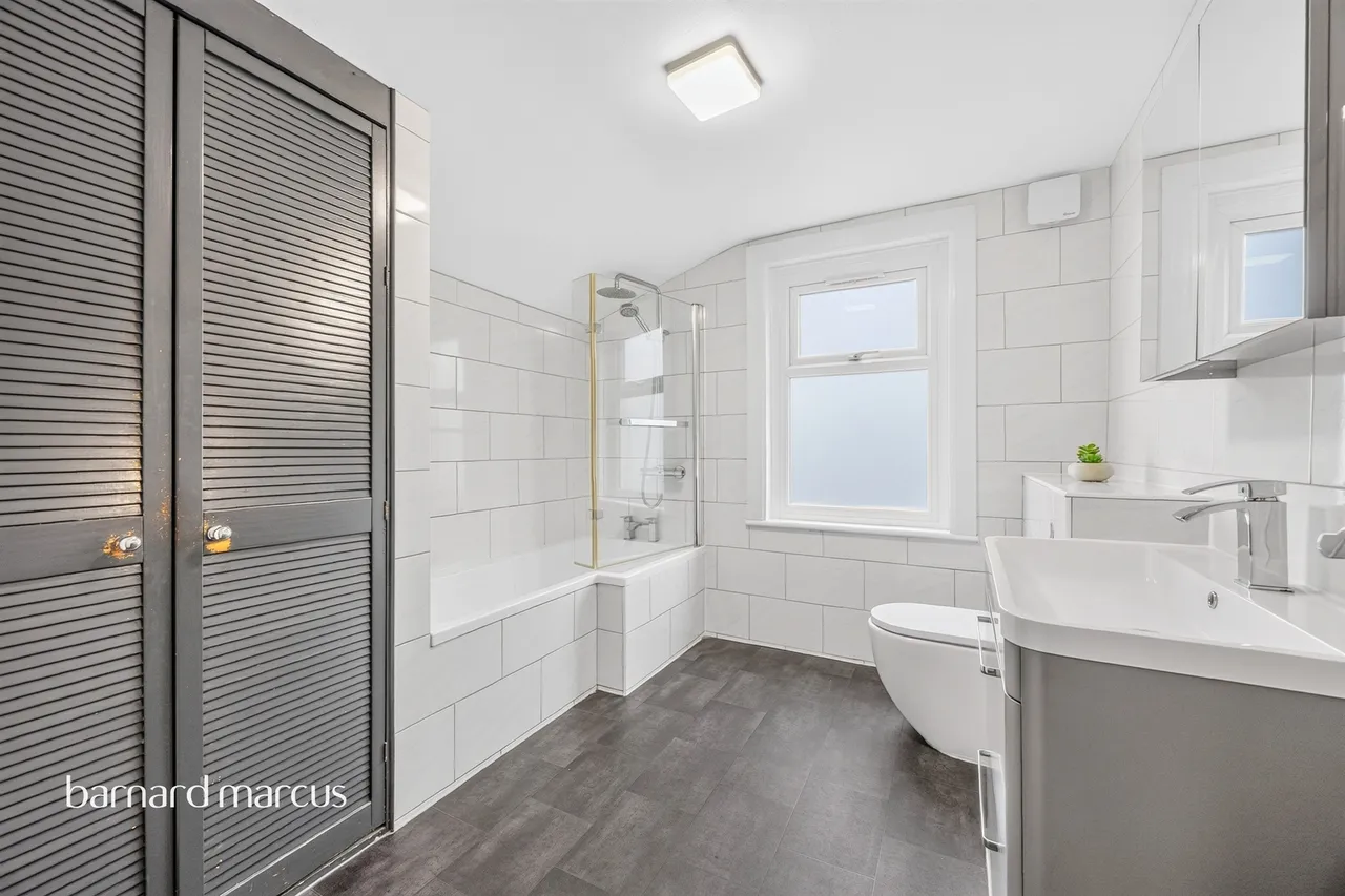 Sandown Road, London, SE25, photo 14