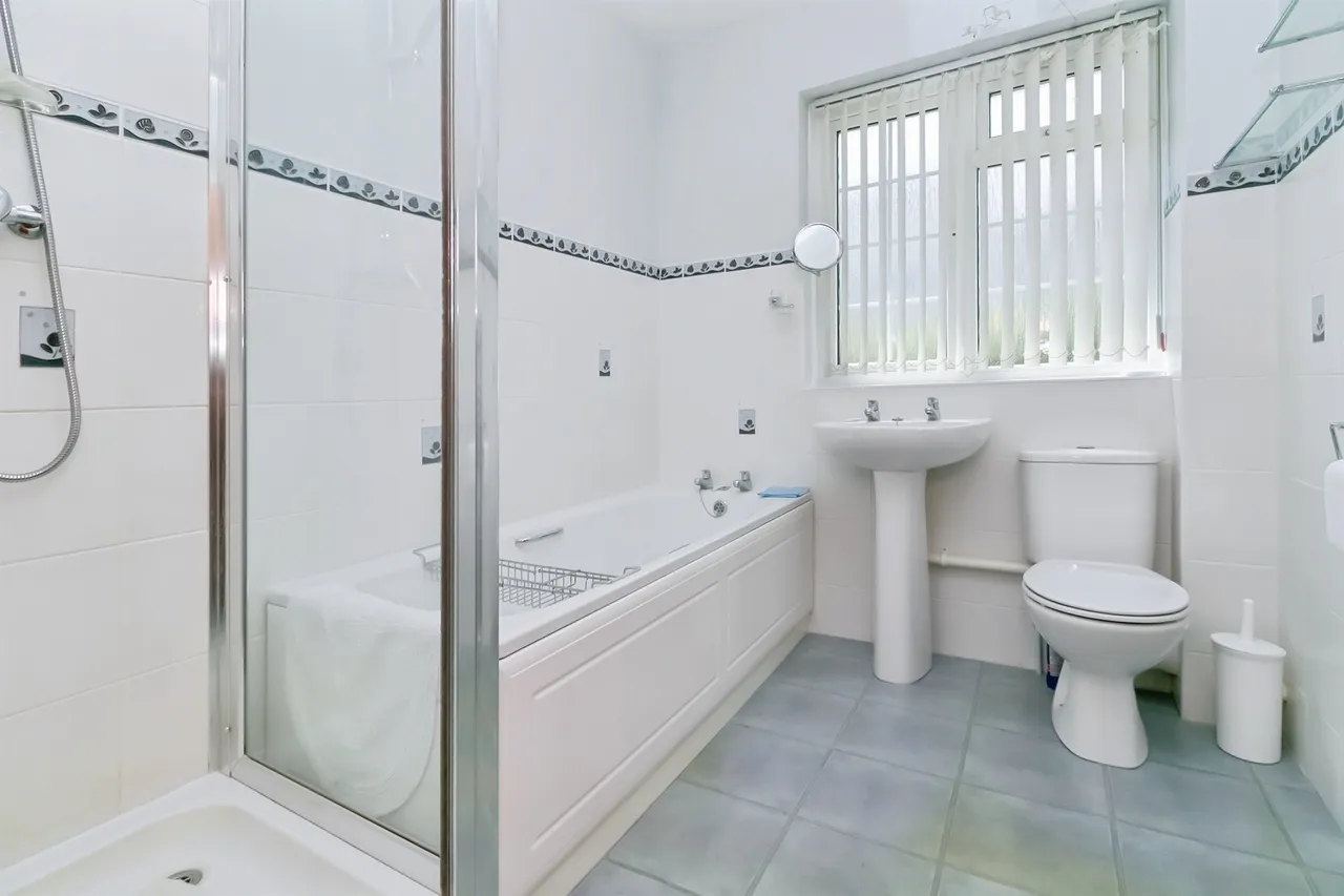 Geraints Way, Cowbridge, CF71, photo 11