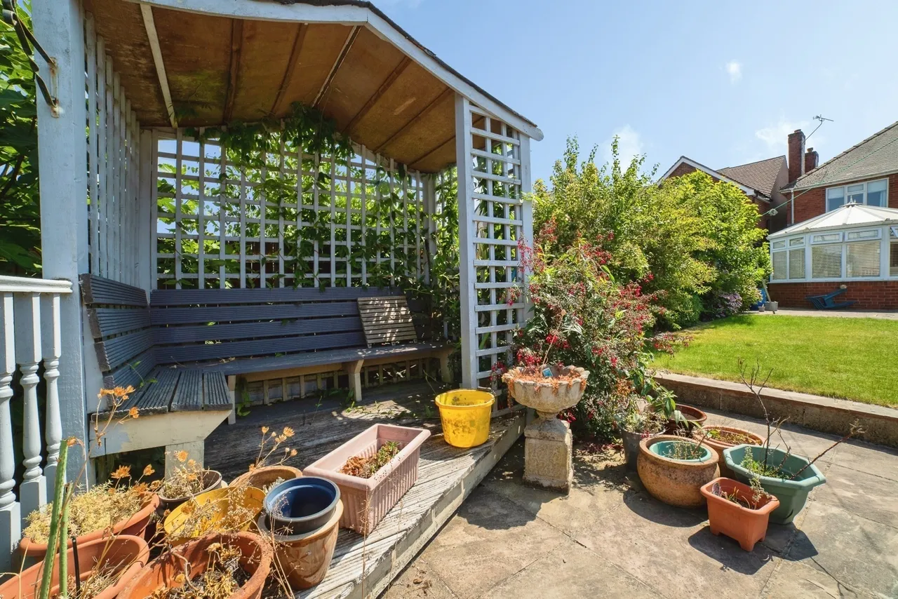 Huthwaite Road, Nottinghamshire, NG17, photo 17