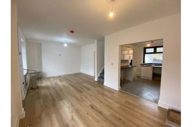 3 bed house for sale — High Street, Porth
