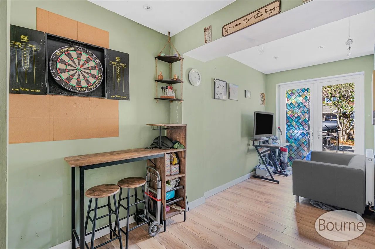 Bunyard Drive, Sheerwater, GU21, photo 6