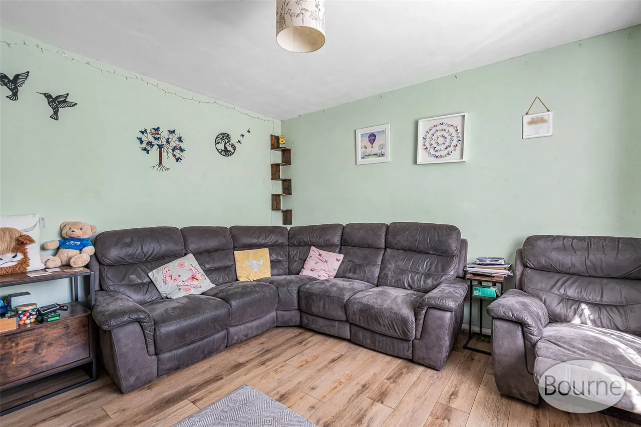 Bunyard Drive, Sheerwater, GU21, photo 5