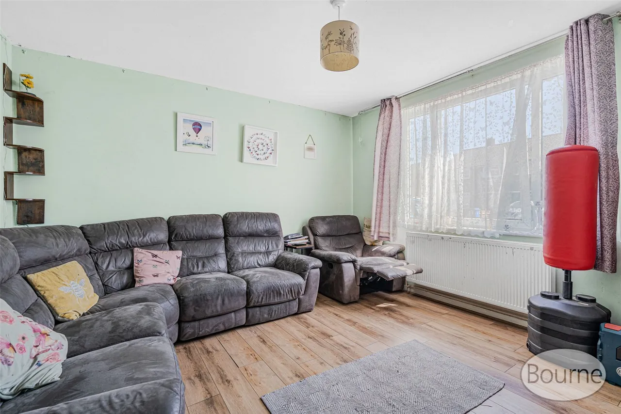 Bunyard Drive, Sheerwater, GU21, photo 4