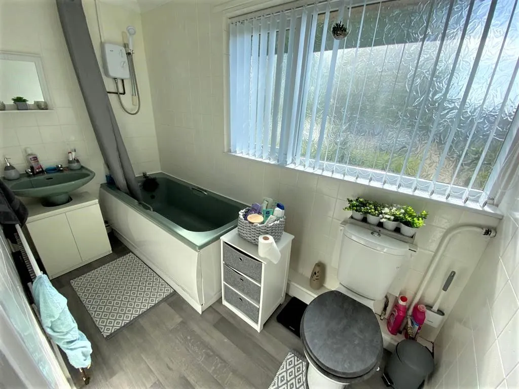 Campbell Grove, Grimsby, DN37, photo 8