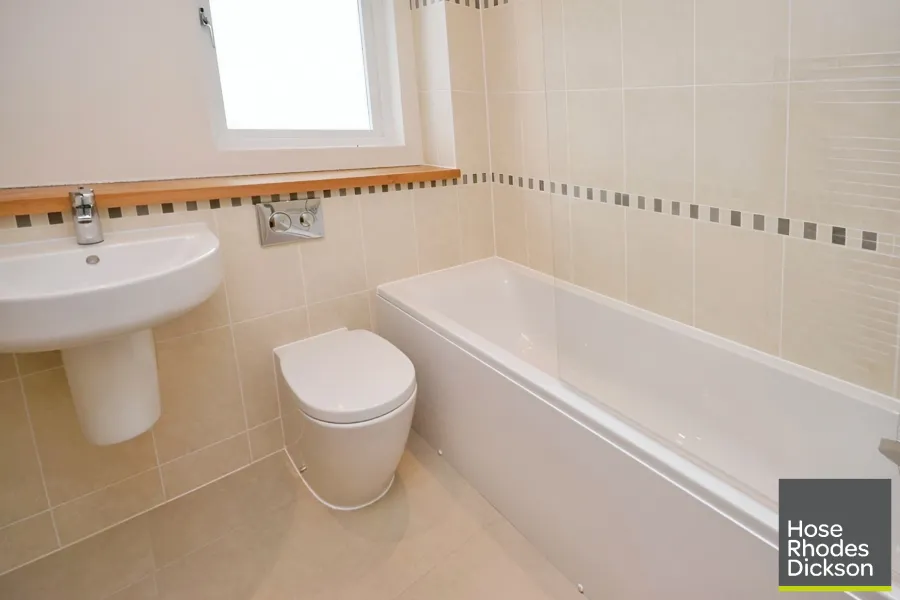 Byron Court, Whitecroft Park, PO30, photo 8
