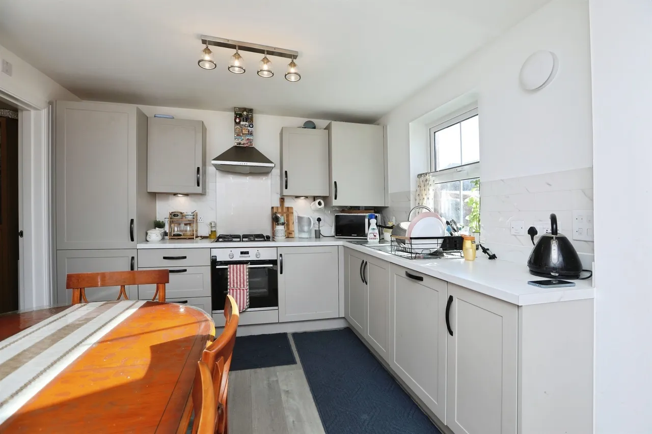 Laxtons Crescent, Borden, Sittingbourne, photo 2