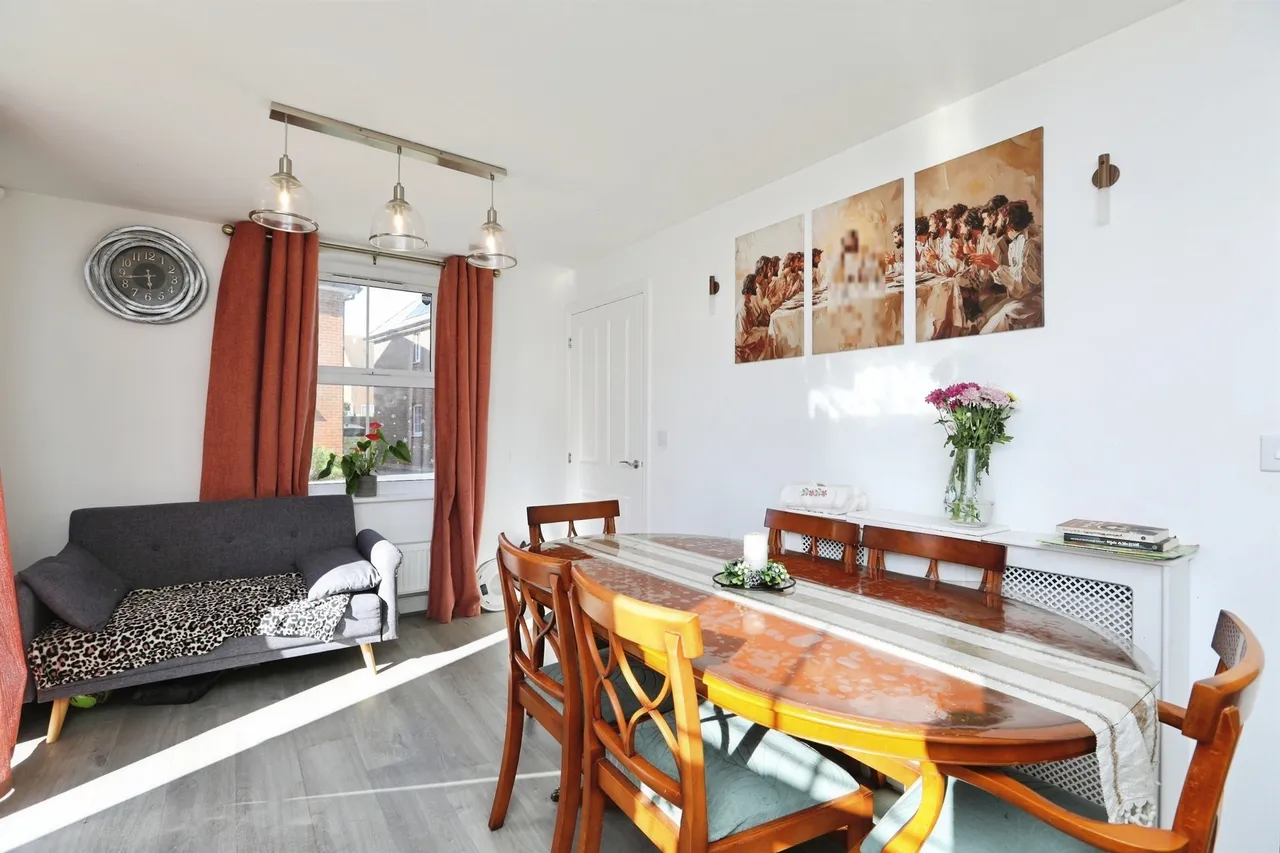 Laxtons Crescent, Borden, Sittingbourne, photo 3