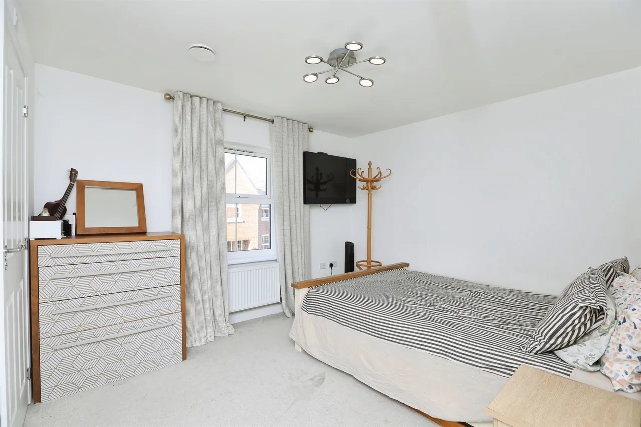 Laxtons Crescent, Borden, Sittingbourne, photo 6