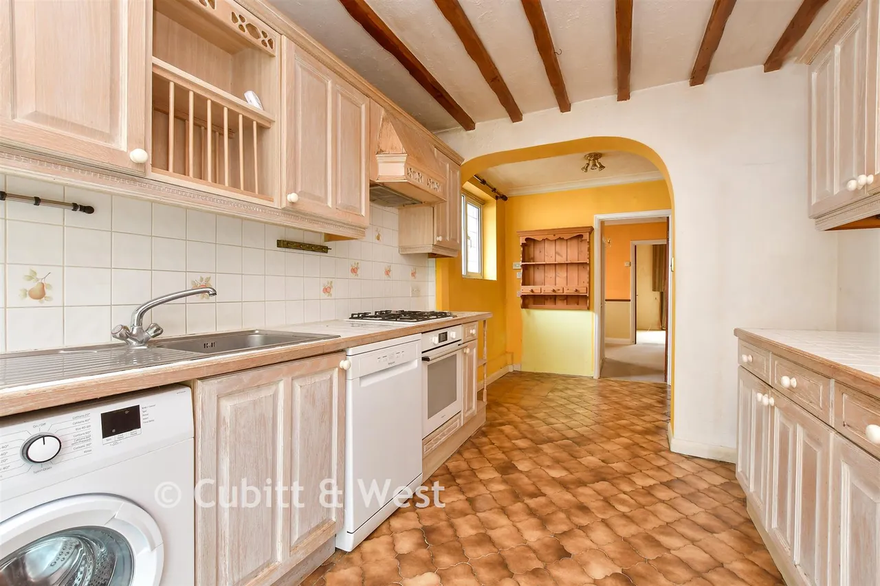 Ashurst Road, Tadworth, KT20, photo 3