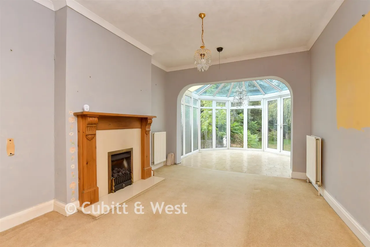 Ashurst Road, Tadworth, KT20, photo 8