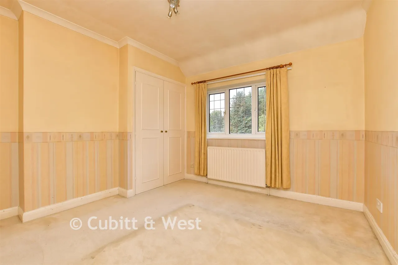 Ashurst Road, Tadworth, KT20, photo 15
