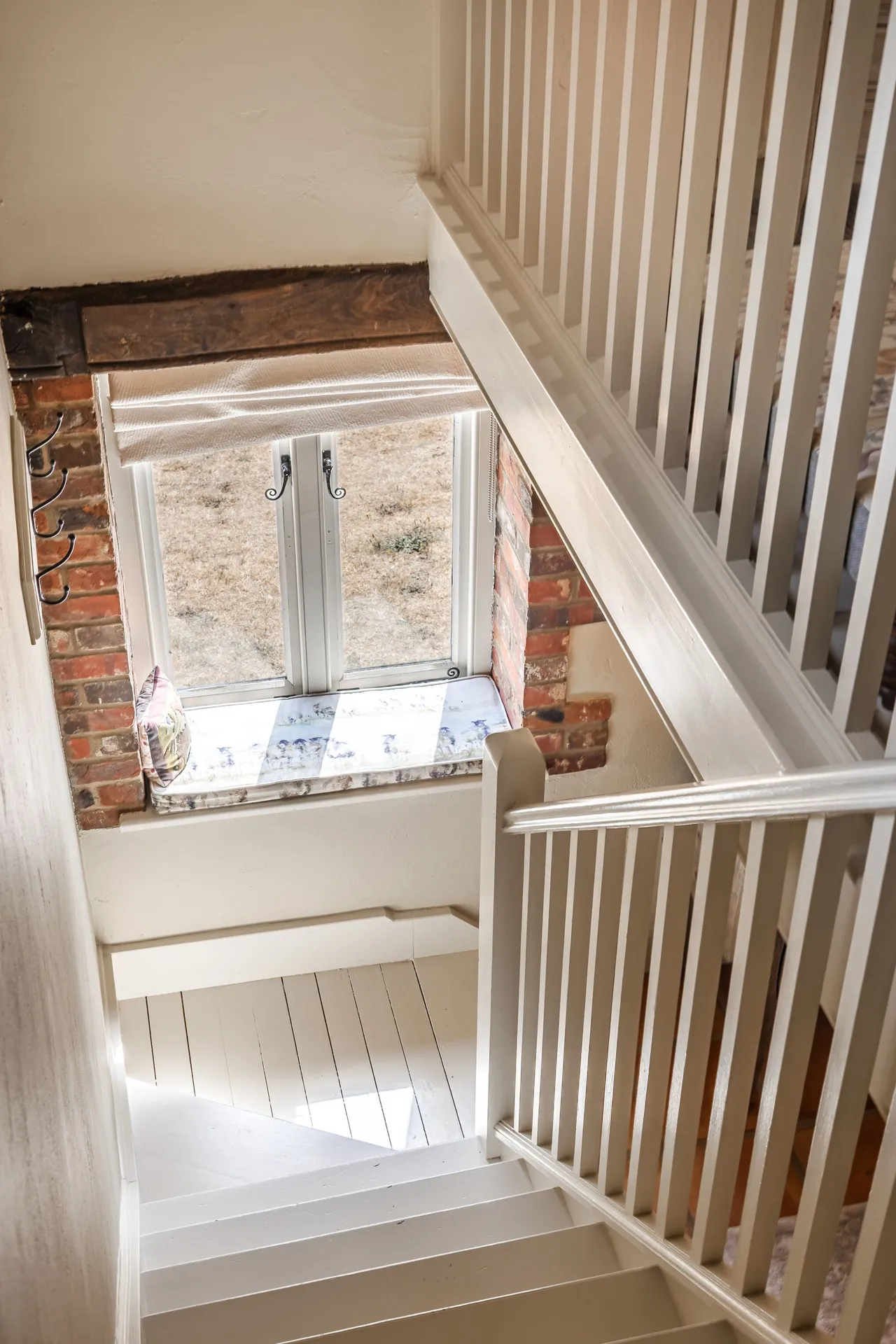 Beautifully Renovated Brick and Flint, photo 10