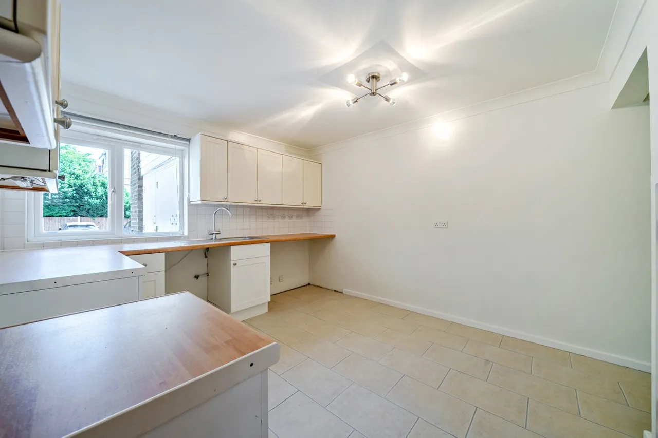 Kingston Crescent, BR3, photo 20