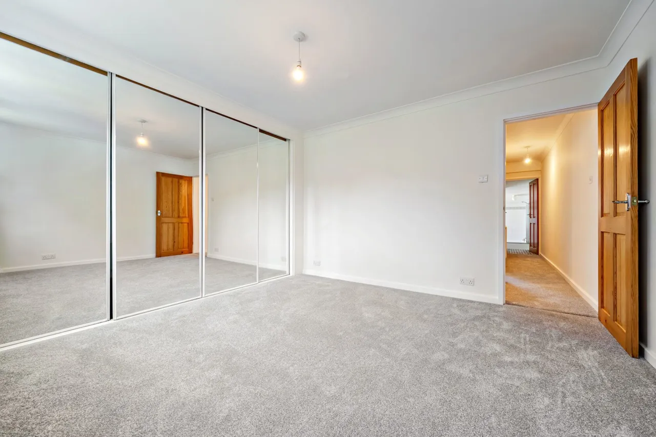 Kingston Crescent, BR3, photo 18