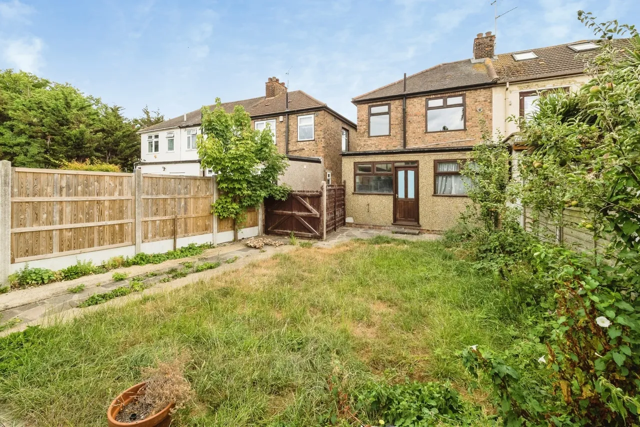 South End Road, Rainham, RM13, photo 20