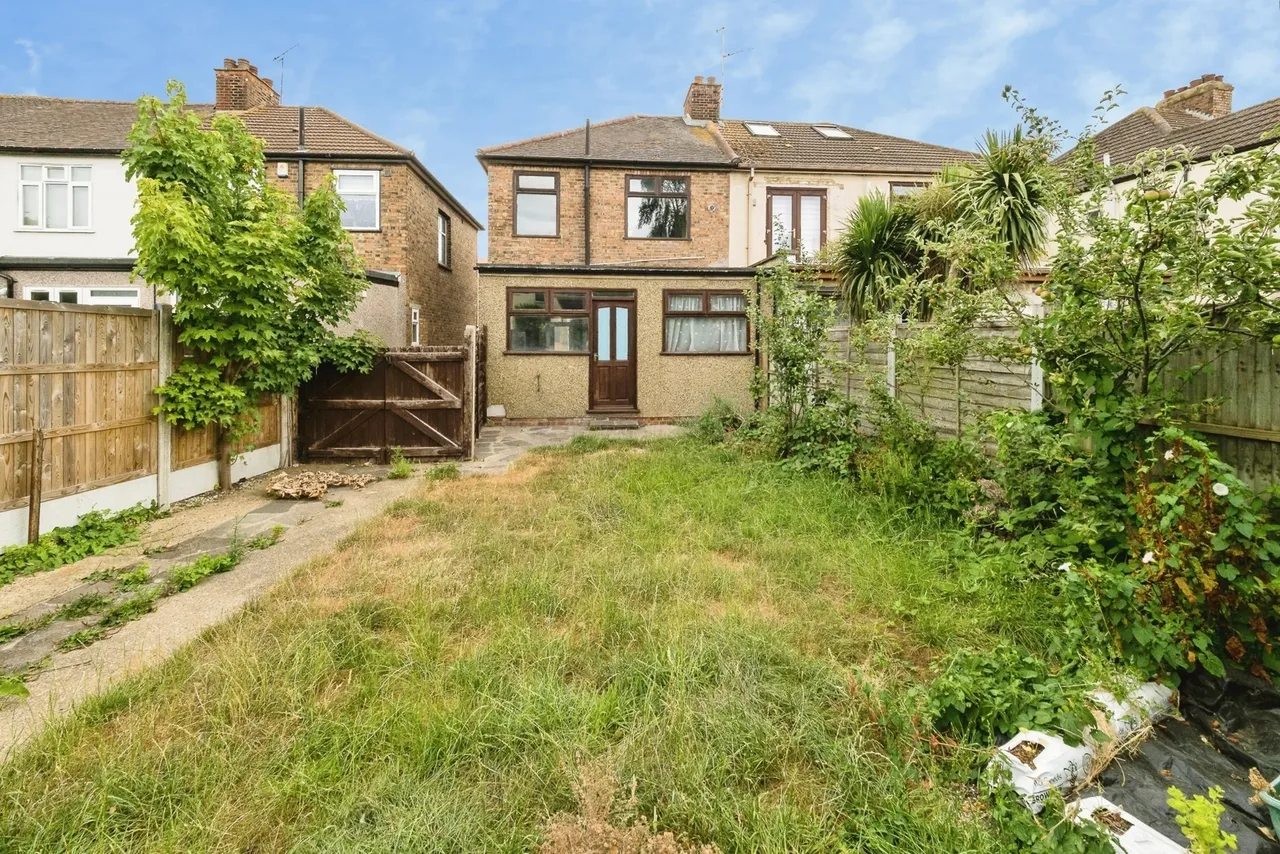 South End Road, Rainham, RM13, photo 41