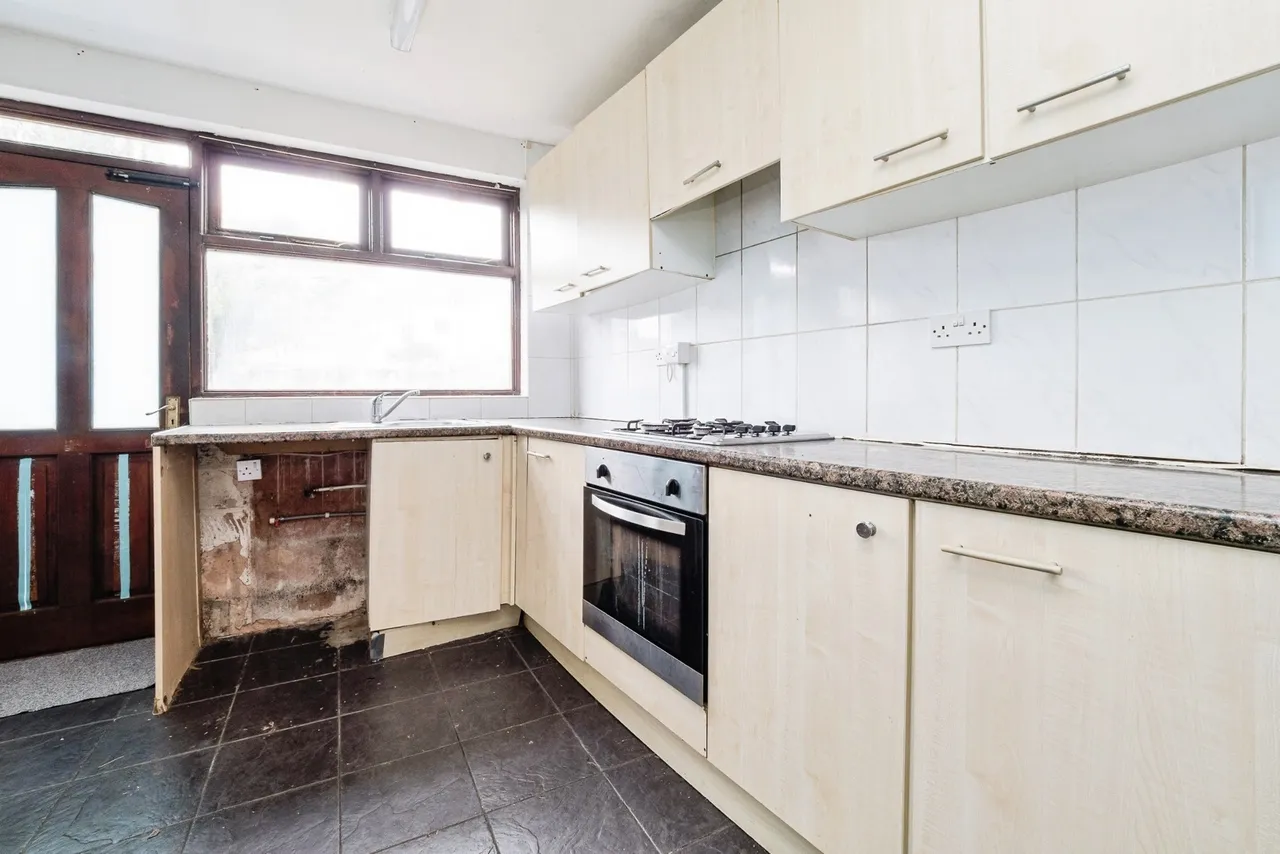 South End Road, Rainham, RM13, photo 16