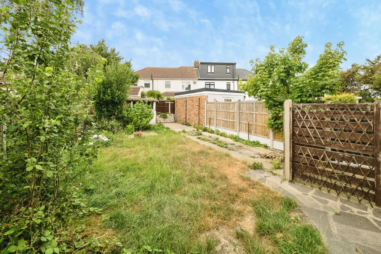 South End Road, Rainham, RM13, photo 29