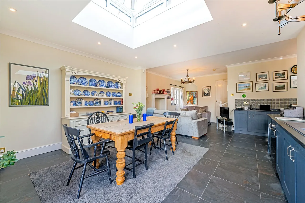Acacia Road, Hampton, TW12 3DP, photo 3