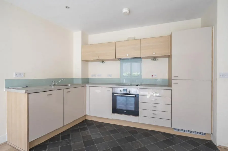 Ryemead Way, High Wycombe, HP11, photo 3
