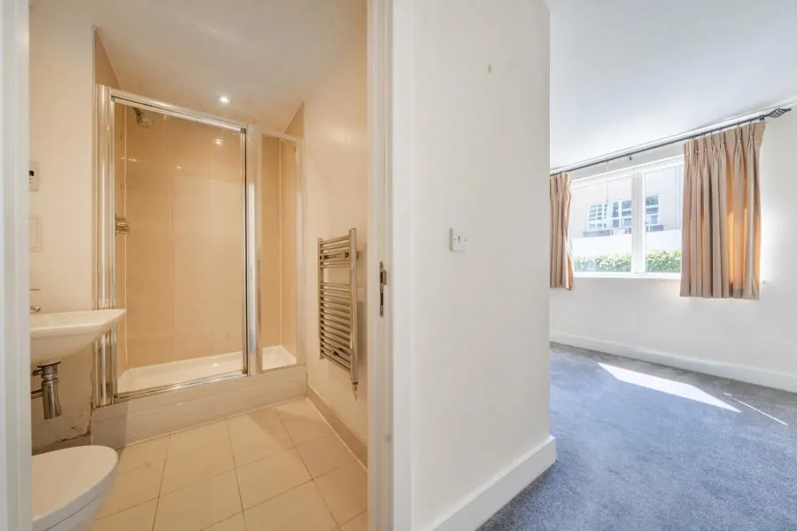 Ryemead Way, High Wycombe, HP11, photo 9