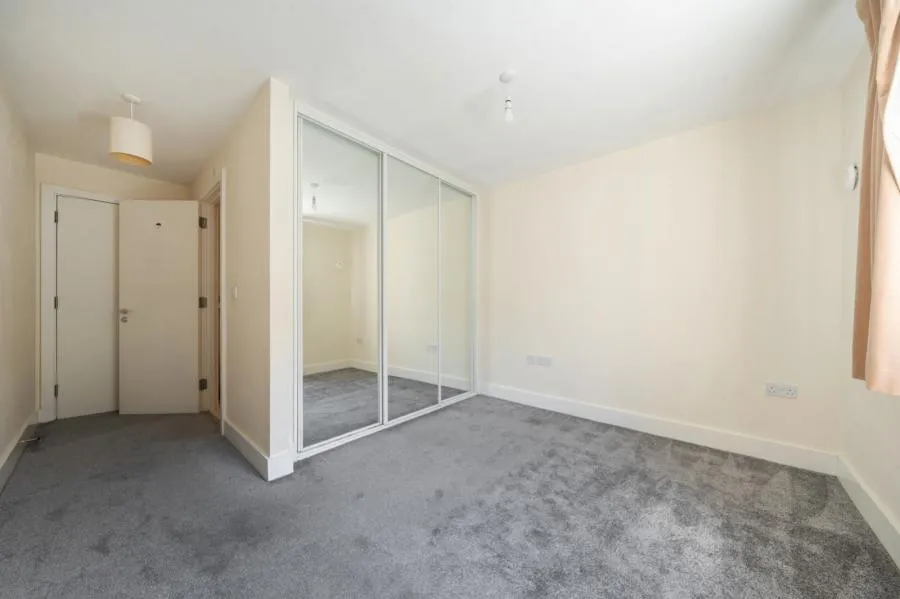 Ryemead Way, High Wycombe, HP11, photo 8
