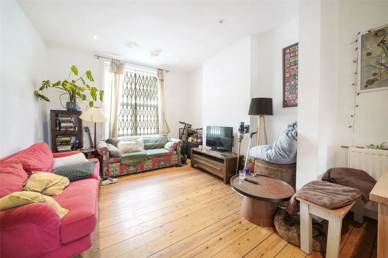 Axminster Road, London, N7, photo 3