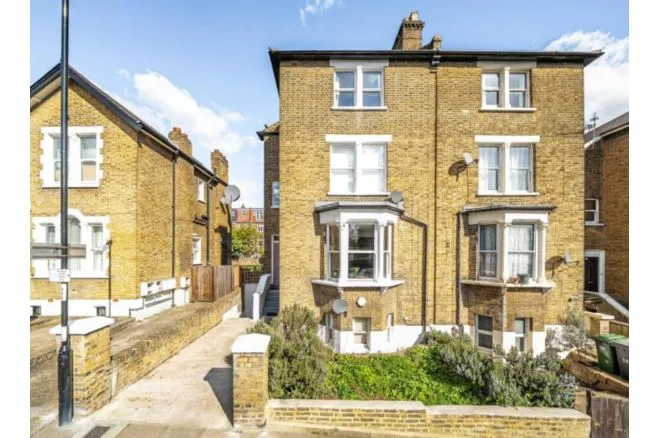 1 bed flat for sale, Westdown Road, London, SE6