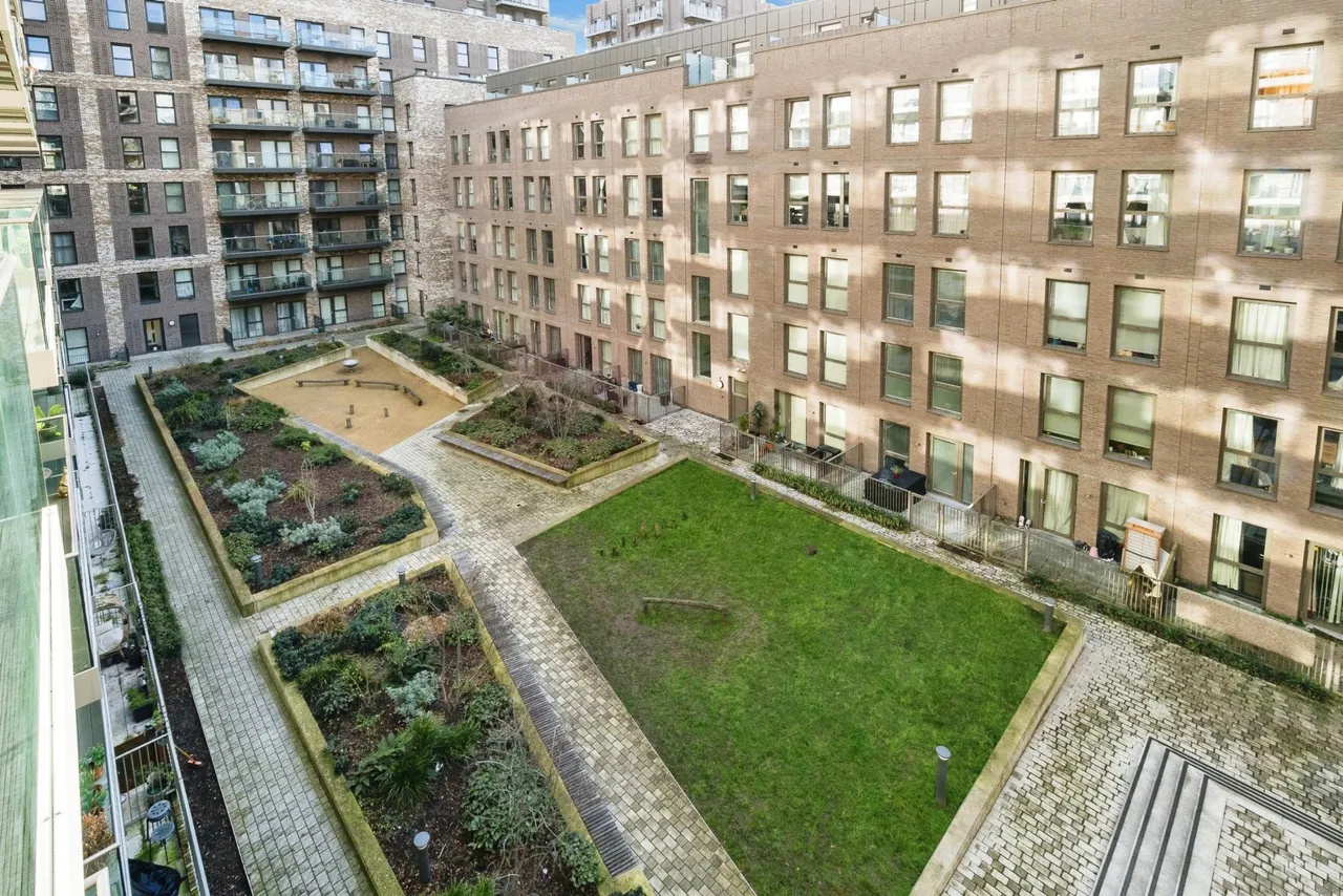 Ironworks Way, London, E13, photo 16