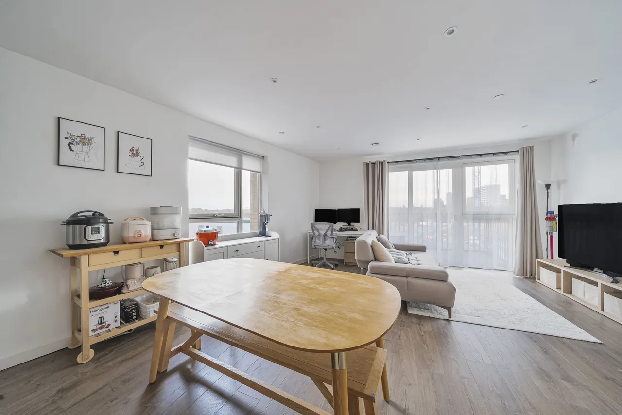 Flat 21, Peregrine Apartments, London, photo 8