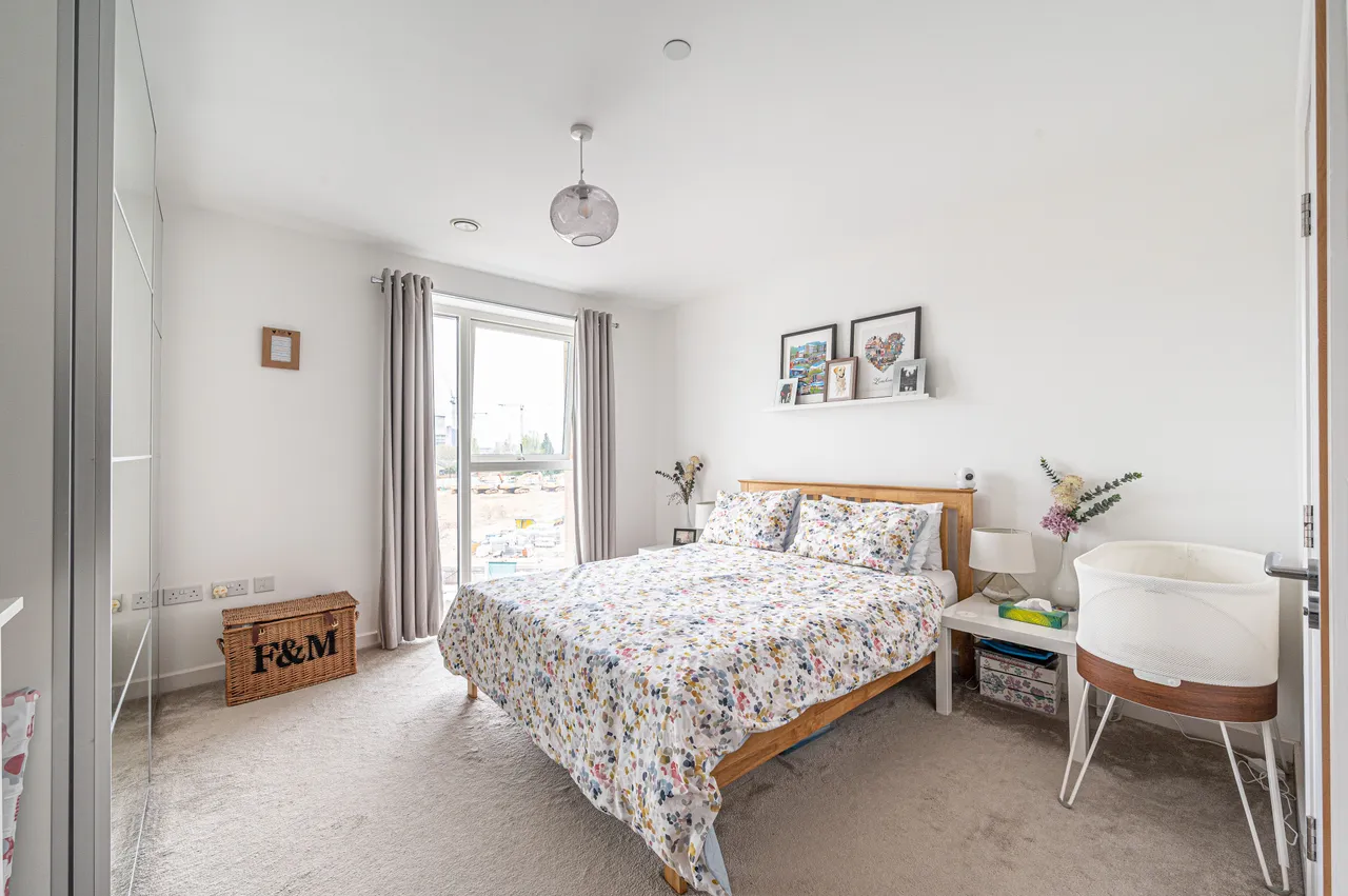 Flat 21, Peregrine Apartments, London, photo 3