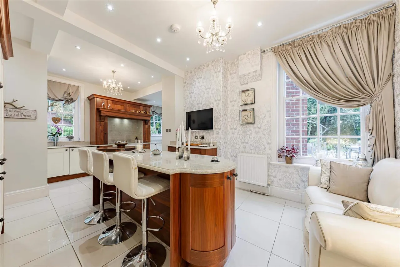 Convent Road, Broadstairs, Kent, CT10 3PR, photo 20