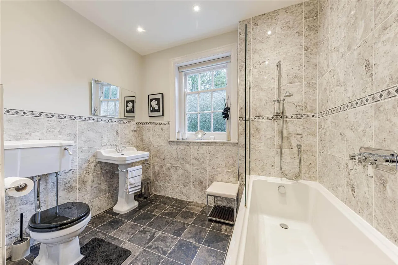 Convent Road, Broadstairs, Kent, CT10 3PR, photo 52