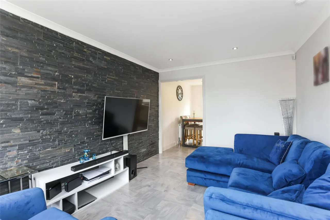 Buckingham Court, Hamilton, South Lanarkshire, ML3, photo 2
