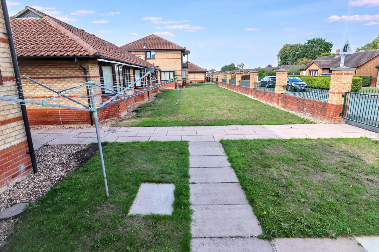 Leiden Fields, Spalding, PE11, photo 6