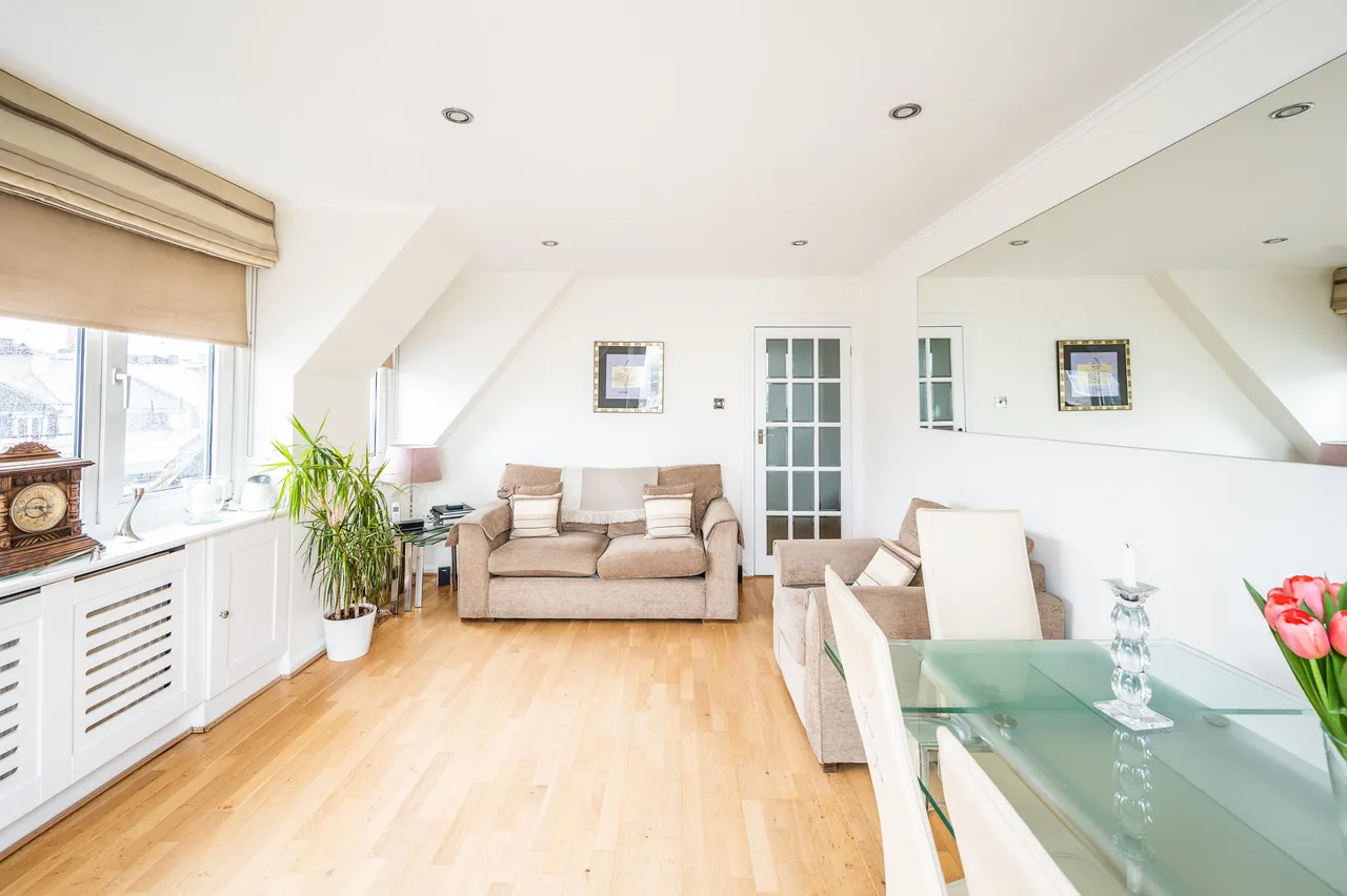 12 Radnor Lodge, Sussex Place, London, photo 2