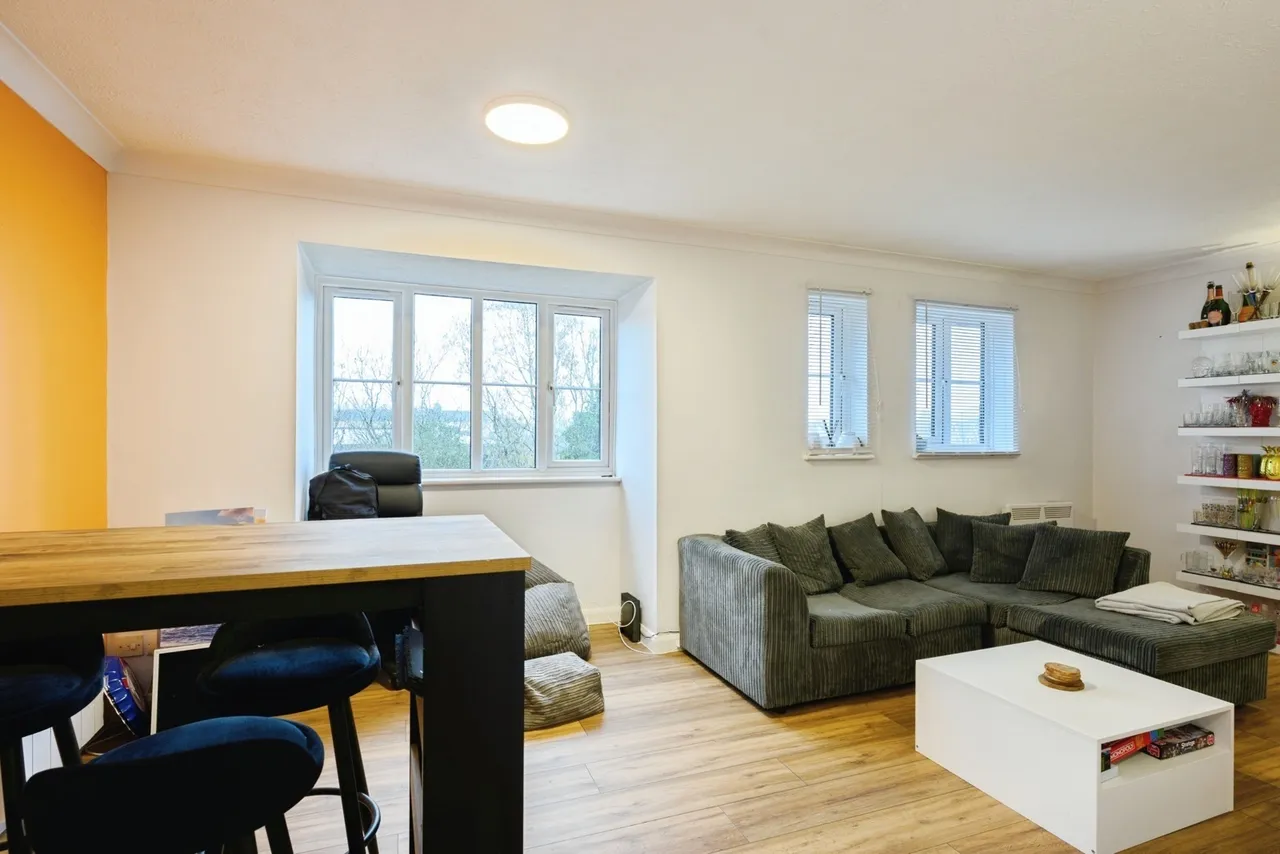 Garlands Road, Redhill, RH1, photo 10
