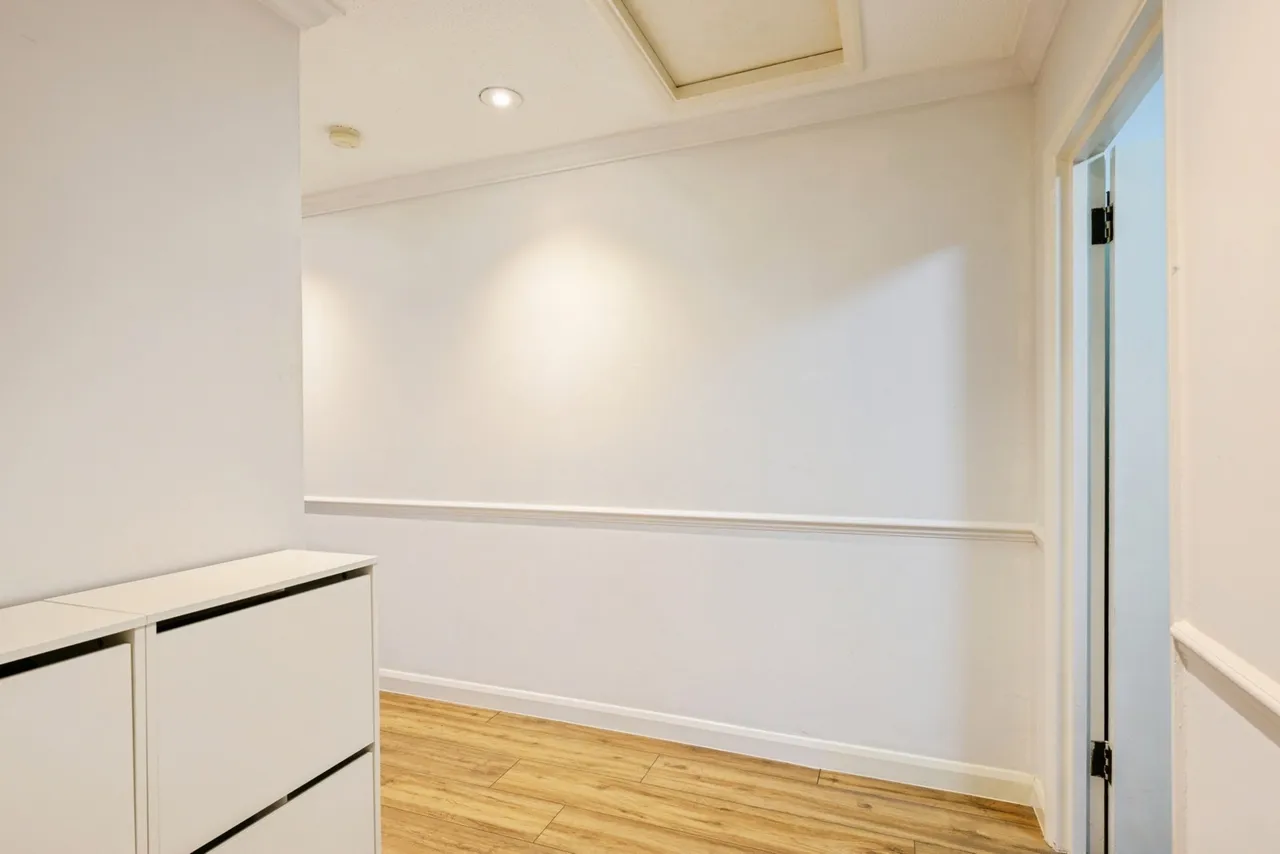 Garlands Road, Redhill, RH1, photo 11