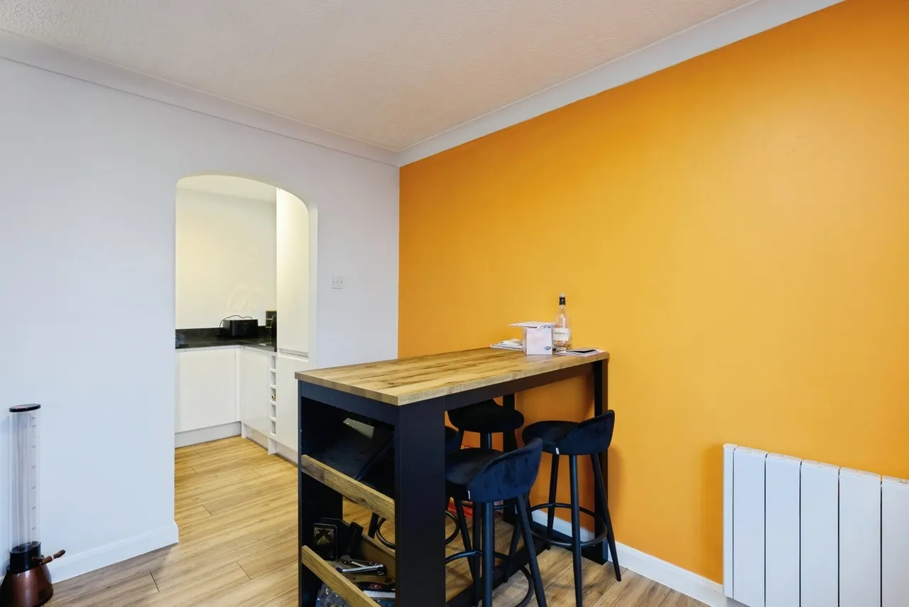 Garlands Road, Redhill, RH1, photo 7